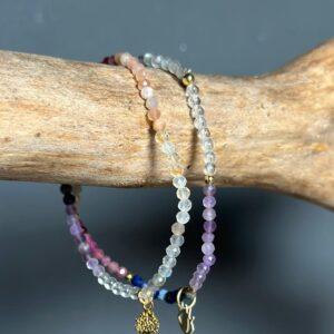 Bransoletki „7 Czakr” z Elementami ze Srebra Pozłacanego