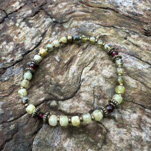 Bransoletka z Tsavorytu – odmiana granatu