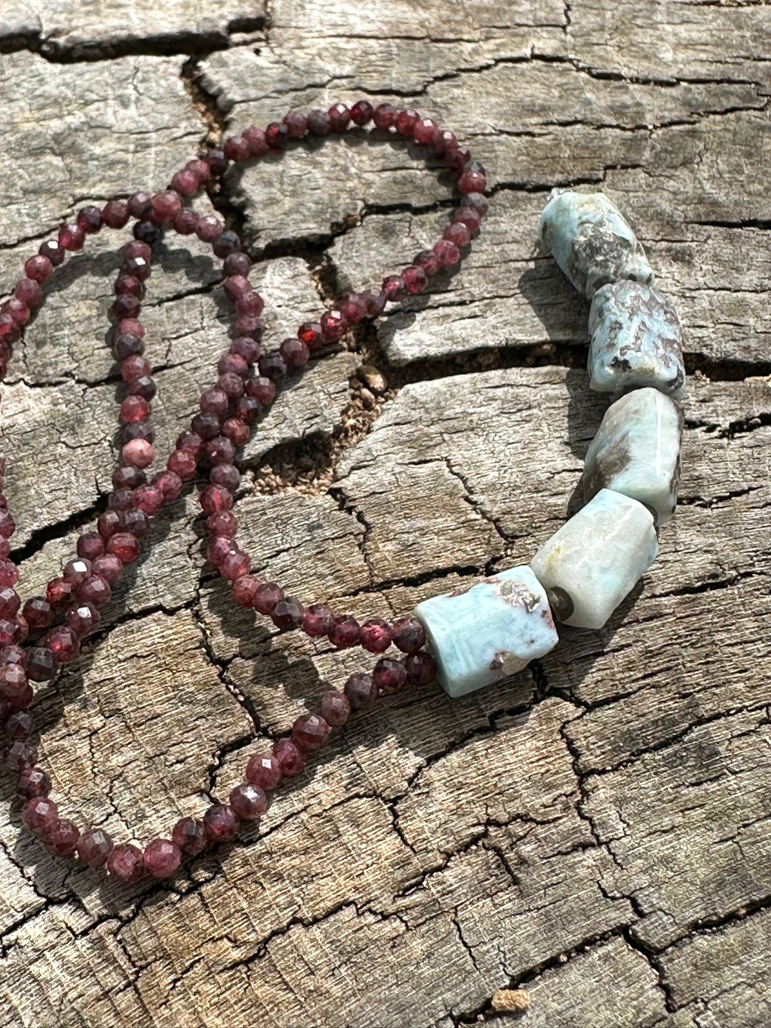 Naszyjnik z granatów i larimaru - obrazek 2