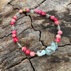 Bransoletka z czerwonego jaspisu, kryształu górskiego i larimaru